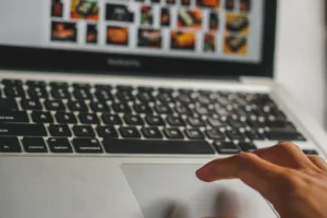 Cómo saber si tu sitio web necesita un rediseño (Guía para emprendedores) 1194 udw